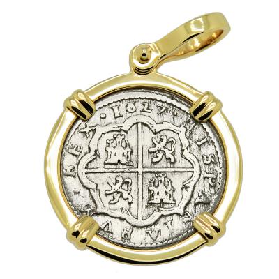 1627 Spanish one real coin in gold pendant