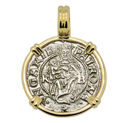 1536 Madonna and Child coin in gold pendant