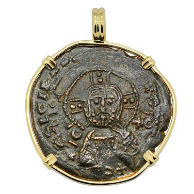 969-976 Jesus Christ coin in gold pendant